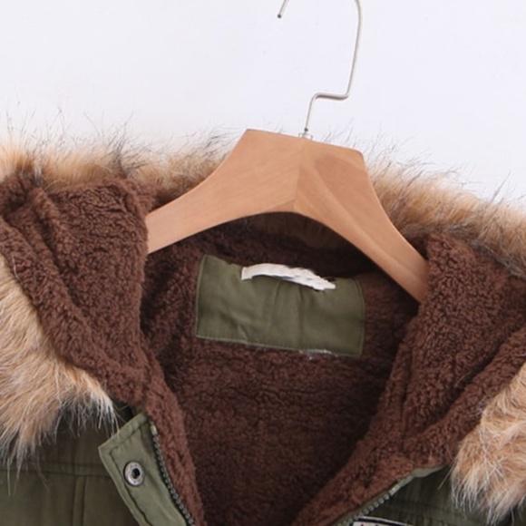 Hooded Faux Fur Drawstring Green Parka Jacket - Picture 7 of 12